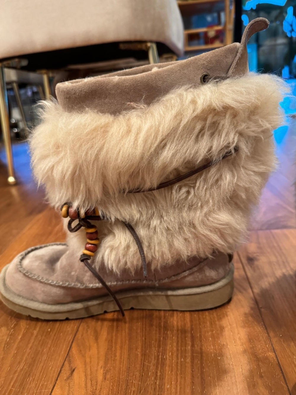 UGG  Sheepskin & Suede booties! - Picture 7 of 10